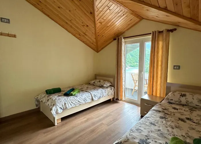 בית הארחה Artjoni Fierze Firza